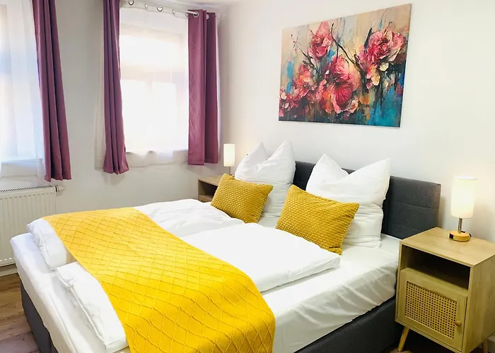 Am Schloss Wolkenstein, 75M2, 2Br, Babybett